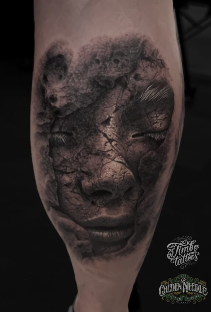 Gesicht Tattoo